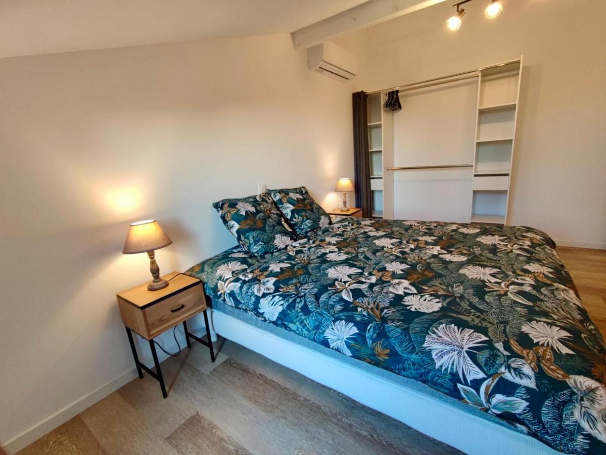 Villa Domaine des Hugons à Prignac-et-Marcamps Extérieur photo